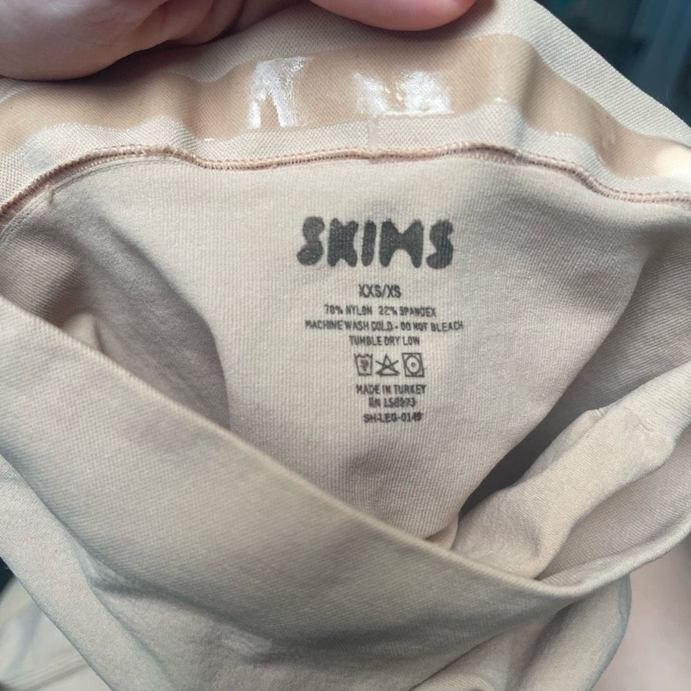 SKIMS Maternity Shapewear Leggings Open Gusset - XXS/XS - Picture 4 of 4